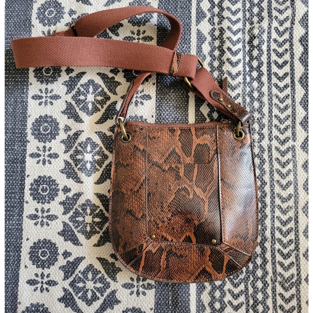 NWOT Time and Tru Bentley Crossbody Shoulder Bag Faux Snakeskin Pattern New